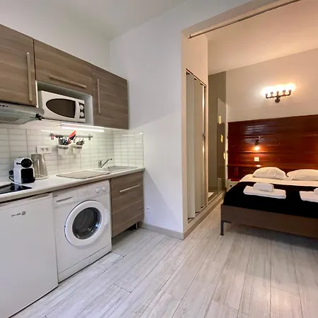 Le Decor 7 *